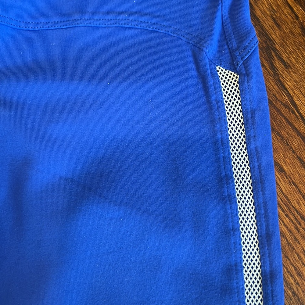 Heroine Sport Crop Tight! 💙 - Picture 3 of 8